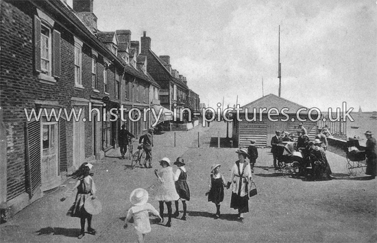 The Quay, Burnham on Crouch, Essex. c.1927